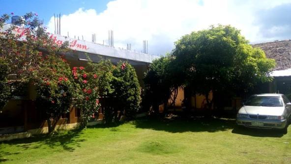 Villa Peralta Inn Donsol Exterior photo